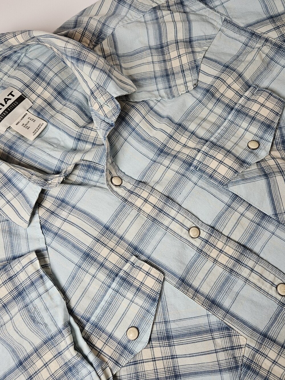 Ariat Retro Fit Hinkle Shirt Mens XL *Fits M Blue Plaid Short Sleeve Pearl Snap